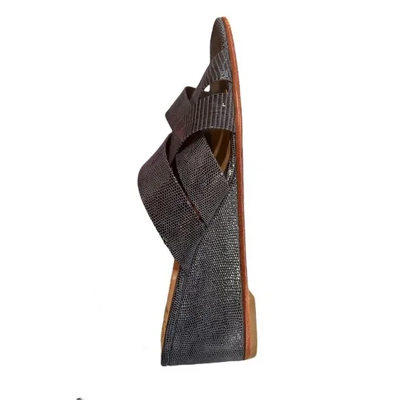 No.6 Orlando Woven hand made blue scaled stamped suede wedges - Picture 3 of 5